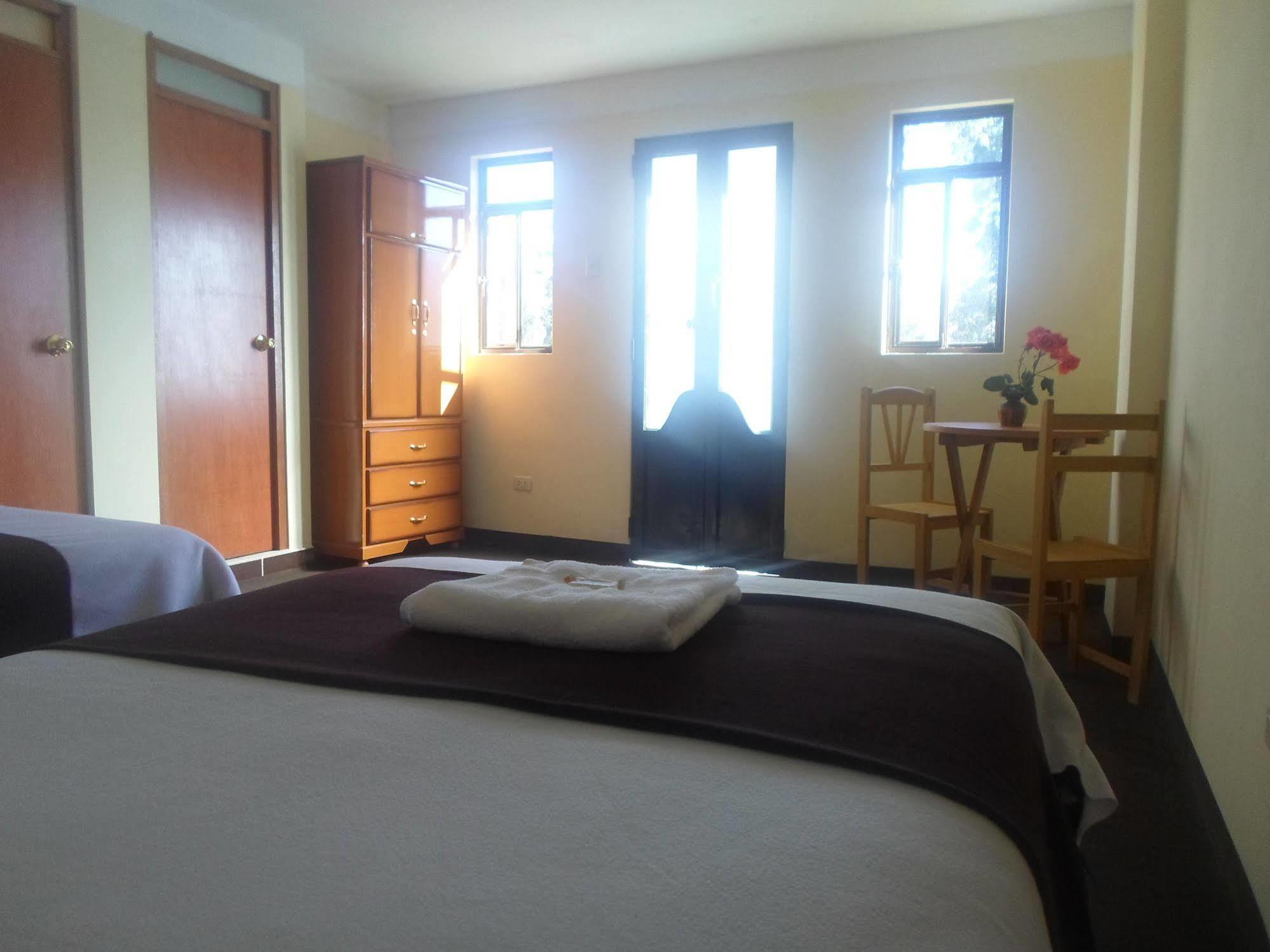 Hostal Casa Del Montanista Уарас Екстер'єр фото